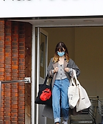 Filename=001.jpg
Filesize=1077KiB
Dimensions=1537x2304
Date added=04.07.26 001.jpg